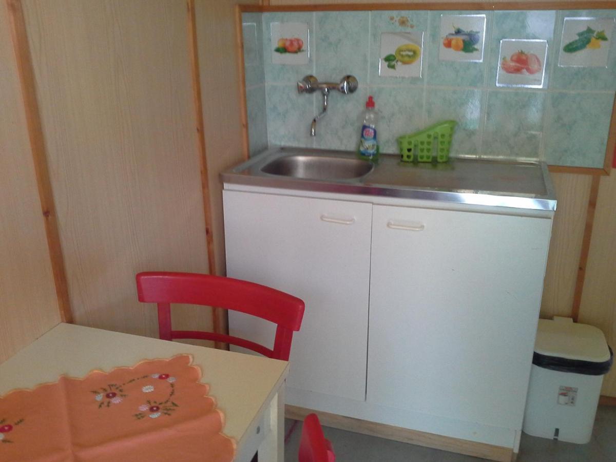 Utulny Privat Apartment Veľký Meder Екстериор снимка