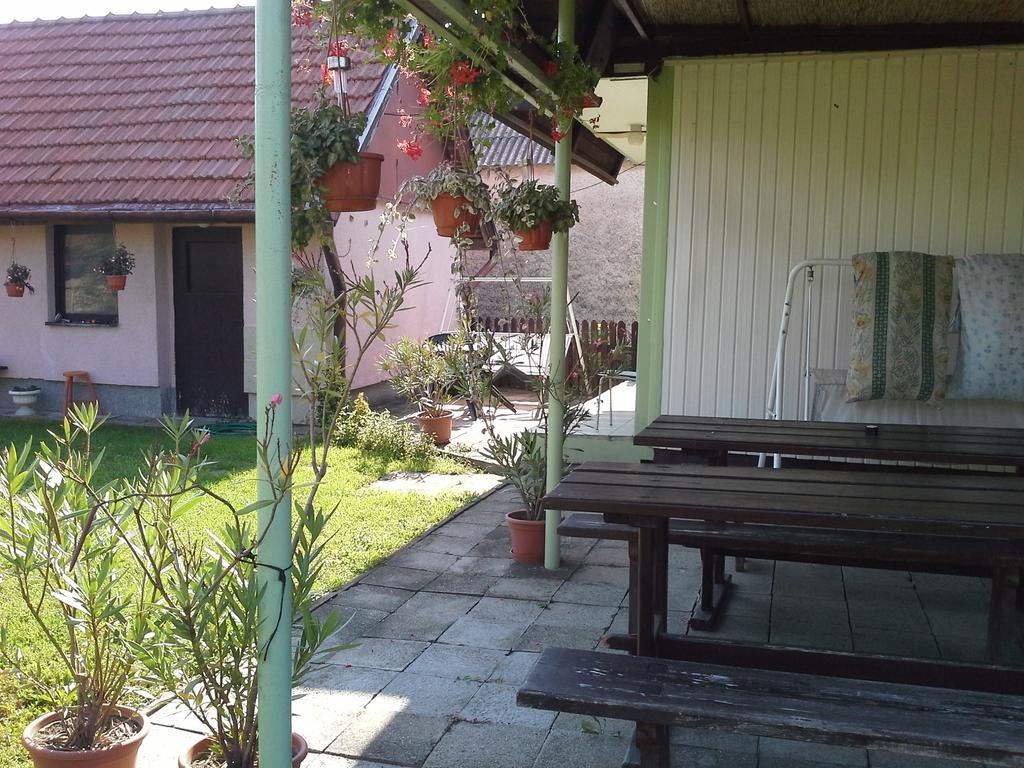 Utulny Privat Apartment Veľký Meder Екстериор снимка