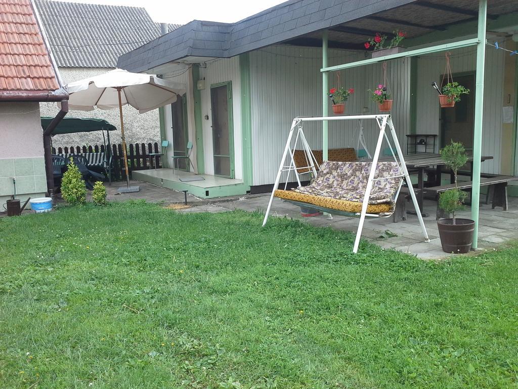 Utulny Privat Apartment Veľký Meder Екстериор снимка