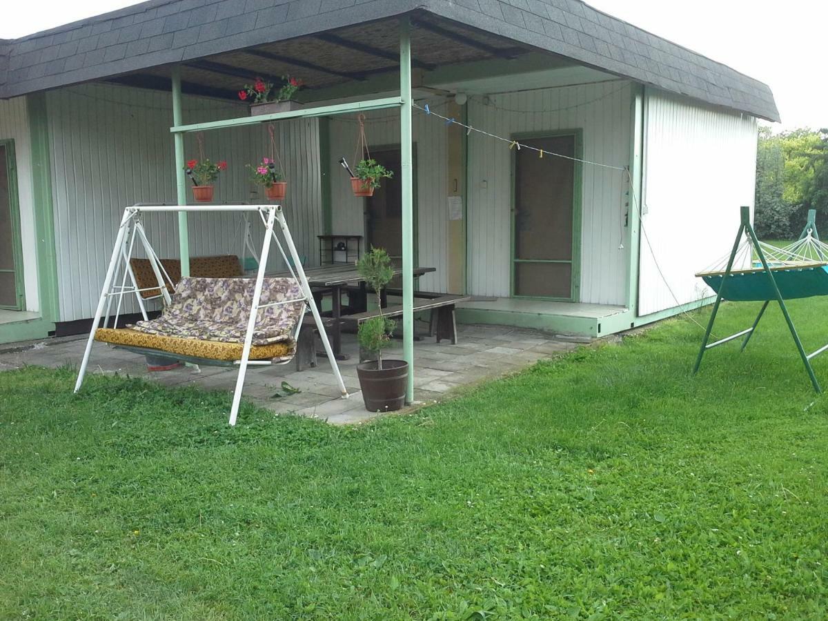 Utulny Privat Apartment Veľký Meder Екстериор снимка